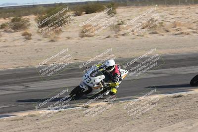 media/Nov-02-2025-CVMA (Sun) [[337aff29ab]]/Race 16-Formula Twins-Formula 40 UL(Holeshot)/